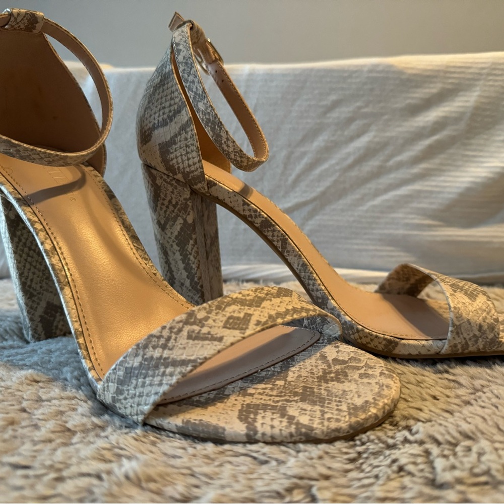 JustFab Snake skin style high heels